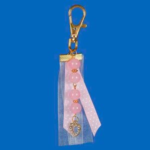 Llavero Con Listón Popotillo Rosa Y Corazón Oro