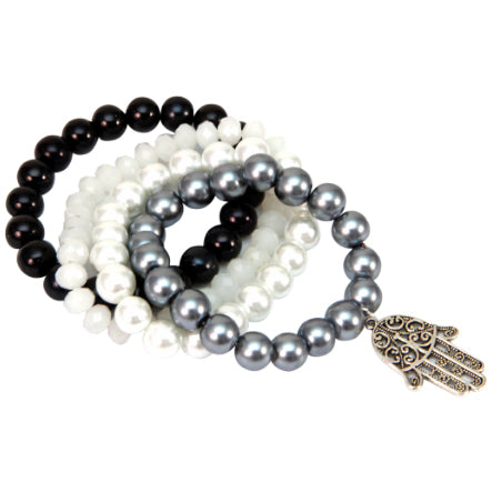 Pulsera De Perlas Con Dije Mano De La Suerte