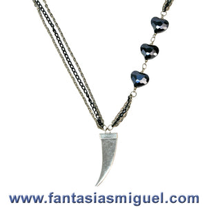 Collar De Cadenas C/ Colmillo Y Corazón
