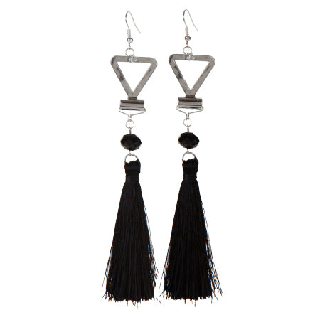 Aretes Con Dije Contorno De Triángulo Con Borla Negro