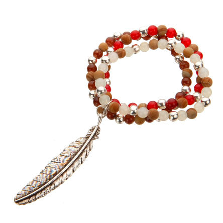Pulsera Triple Café-Rojo-Blanco Con Dije Pluma
